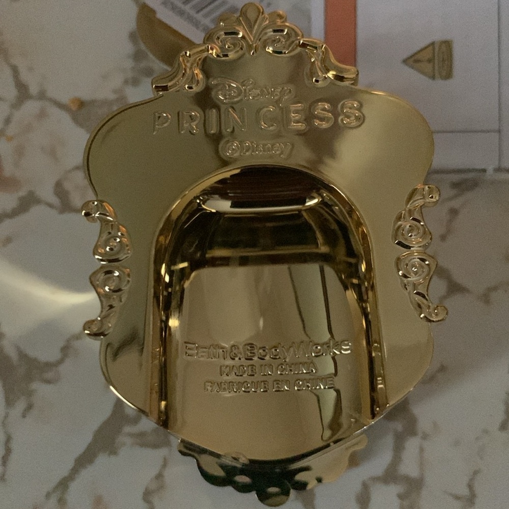 Limited Edition Bath & Body Works x Disney Belle Mirror Light up pocketbac - Picture 3 of 3